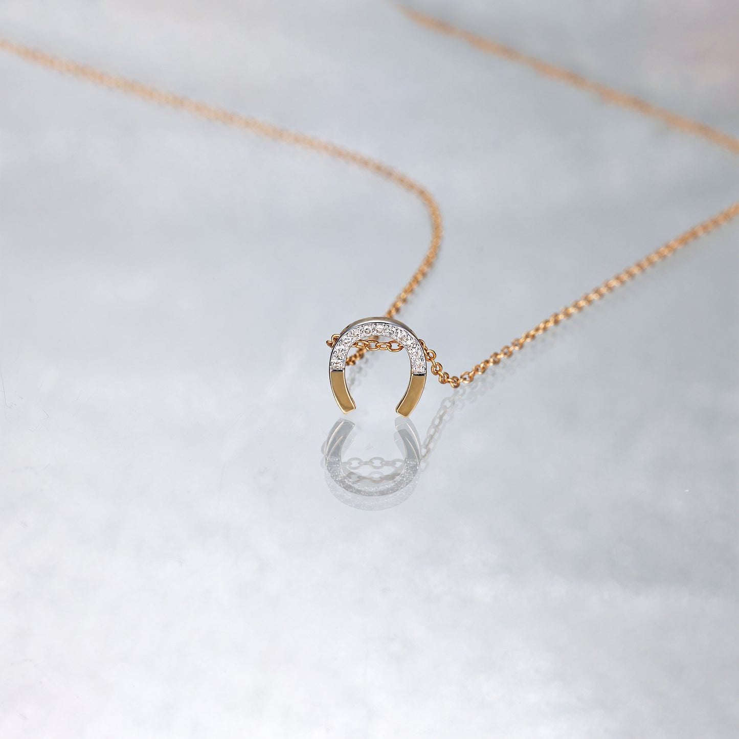 18K Gold Horse Shoe Diamond Necklace