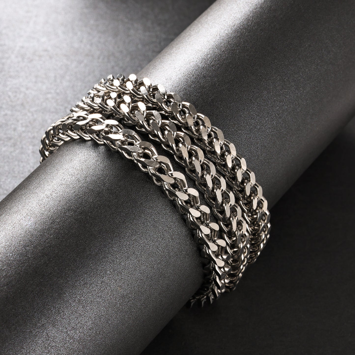 Mens Bracelet with Wheat Chain Gunmetal Plated (B0011)