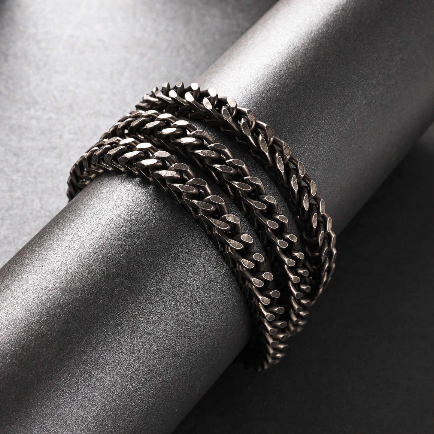 Mens Bracelet with Wheat Chain Gunmetal Plated (B0011)