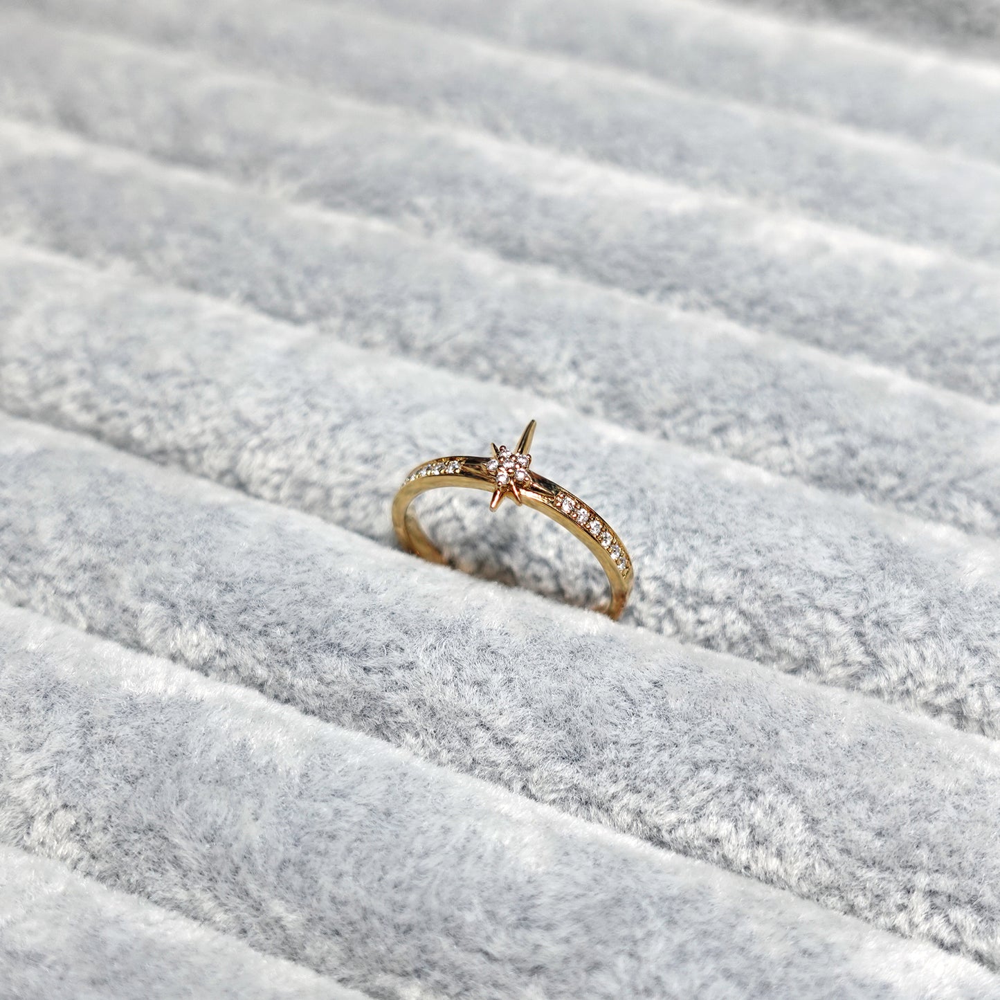 Rose Gold Spark Diamond Star Ring