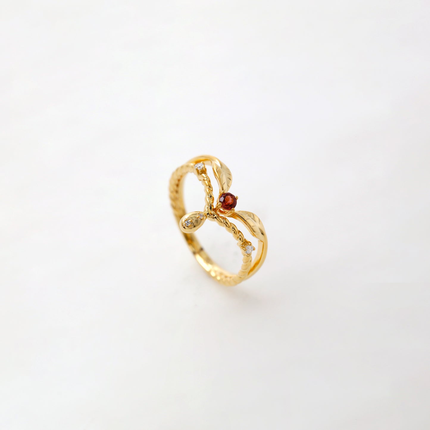 Double Victorian Style Leaf Element Ring