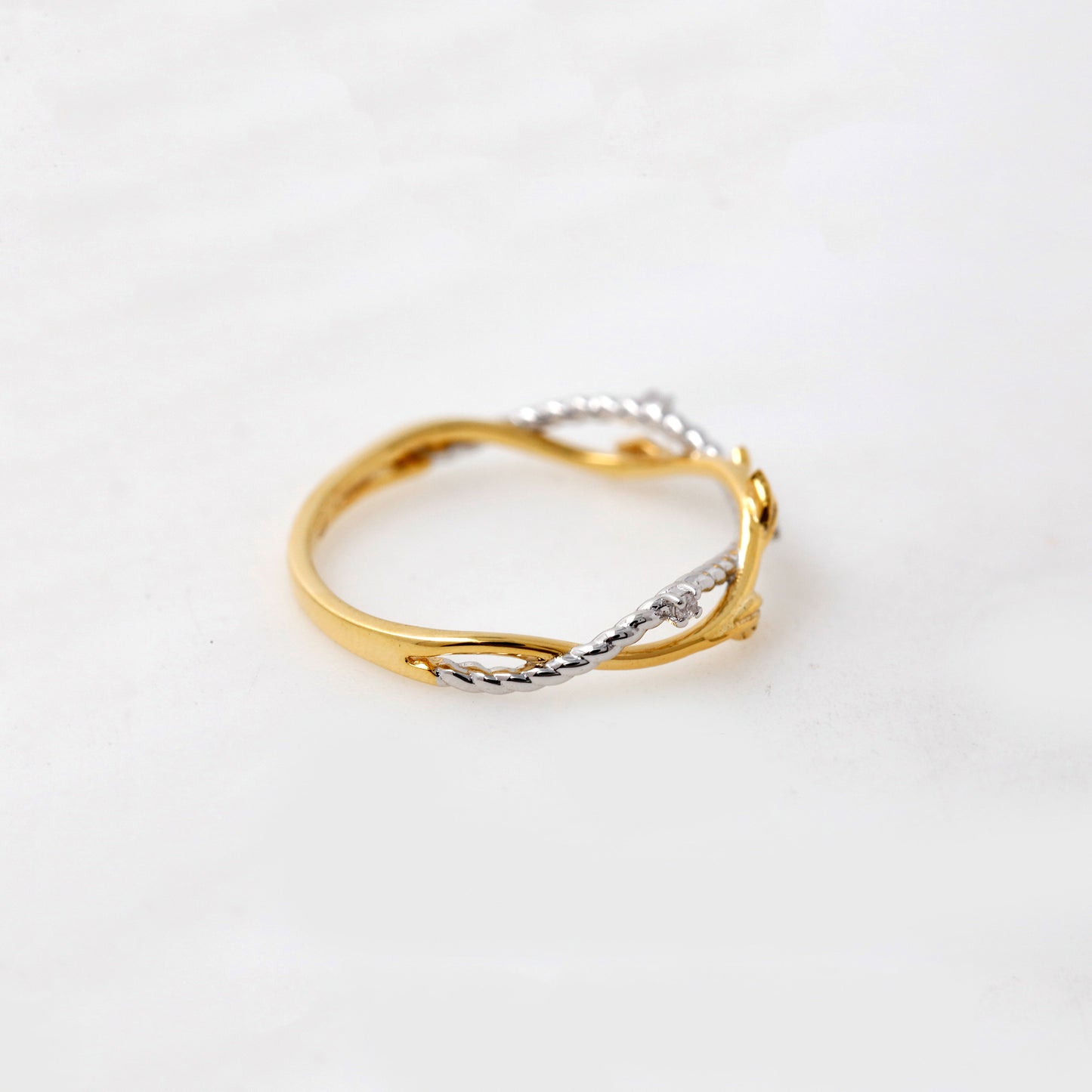 Two Tone Twisted Leaf Ring