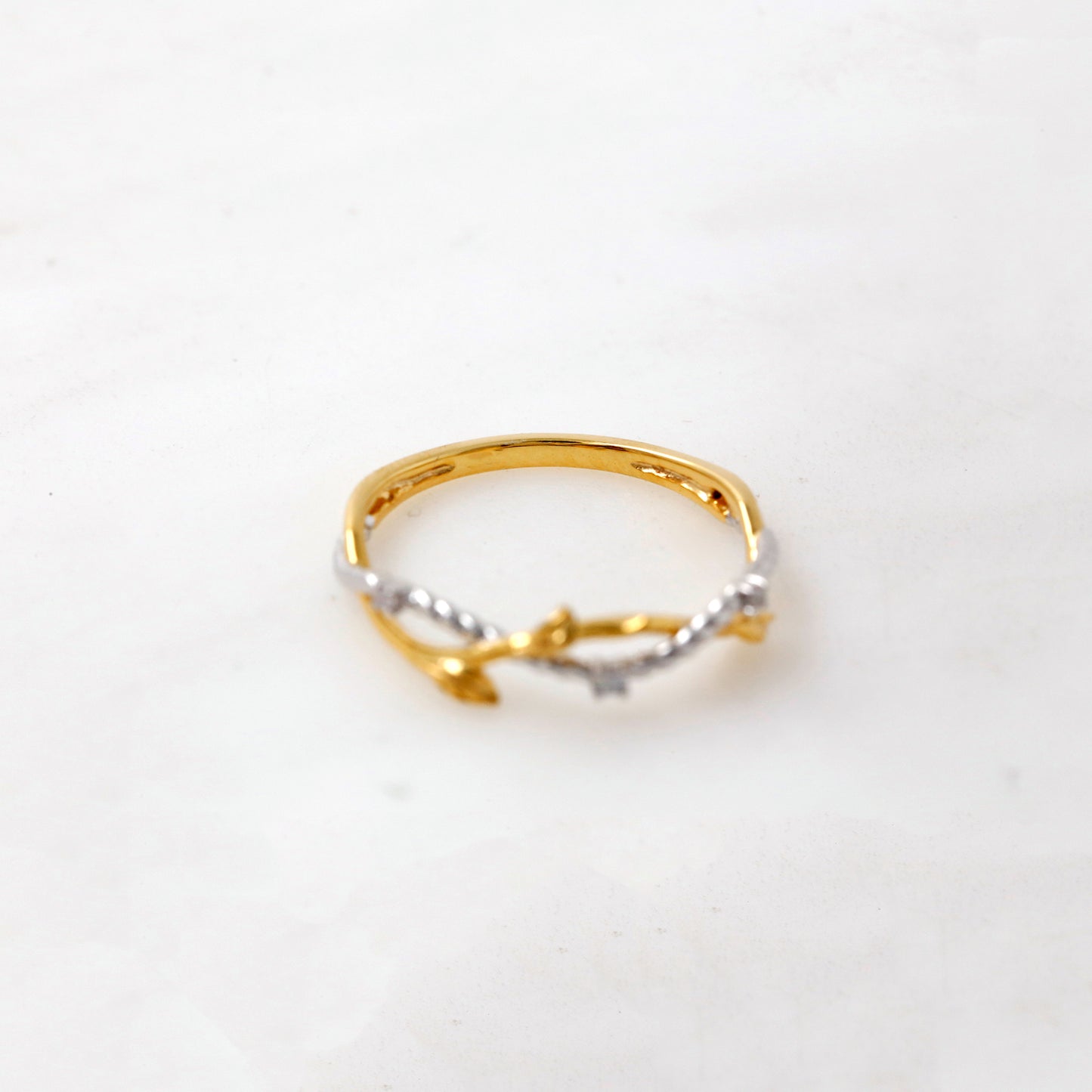 Two Tone Twisted Leaf Ring