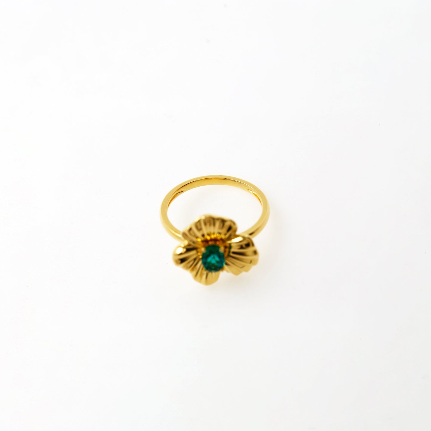 Vintage 14K Gold Green Emerald Ring