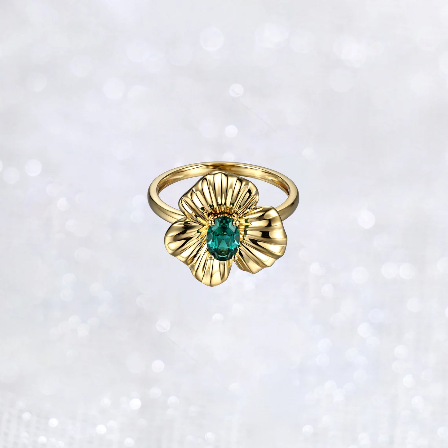 Vintage 14K Gold Green Emerald Ring