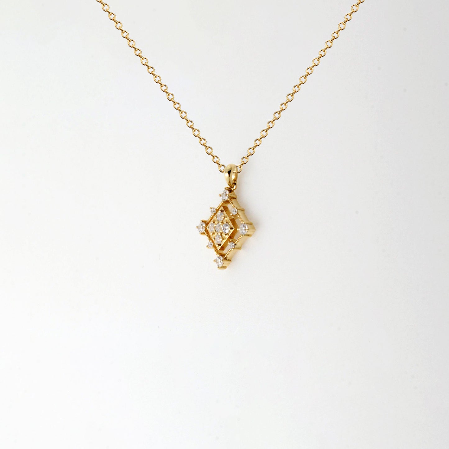 14K Gold Gothic Vintage Rhombus Necklace