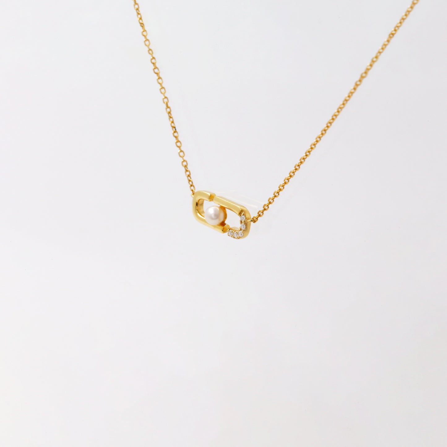 Paper Clip Pearl Diamond Necklace