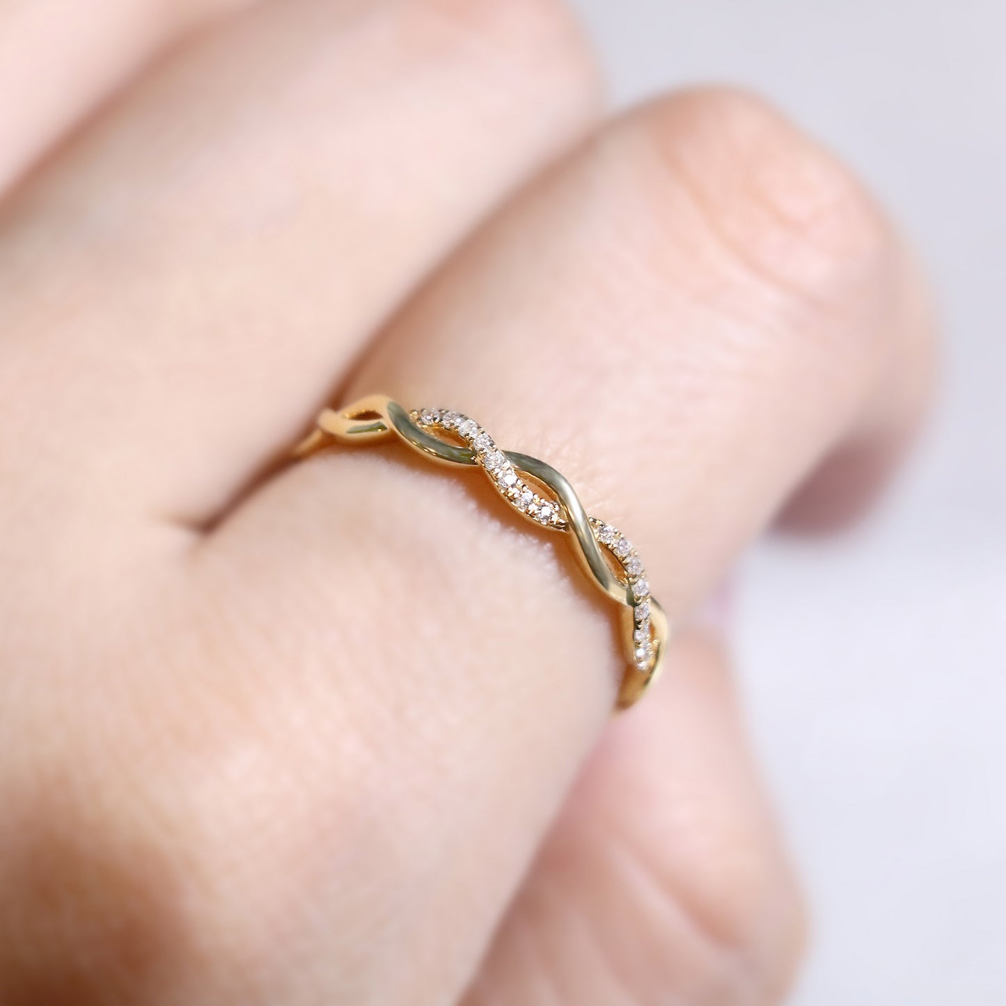 Gold Twist Diamond Ring