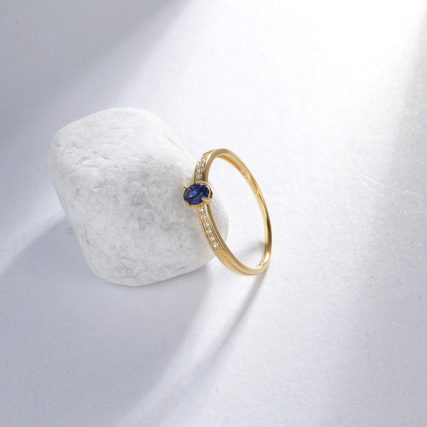 Dainty Sapphire Diamond Ring
