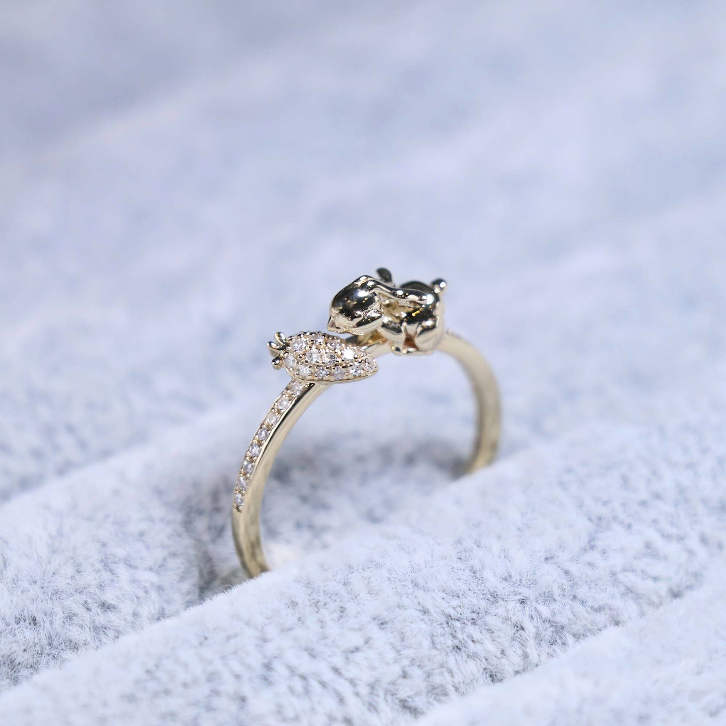 Rabbit carrot Diamond Ring