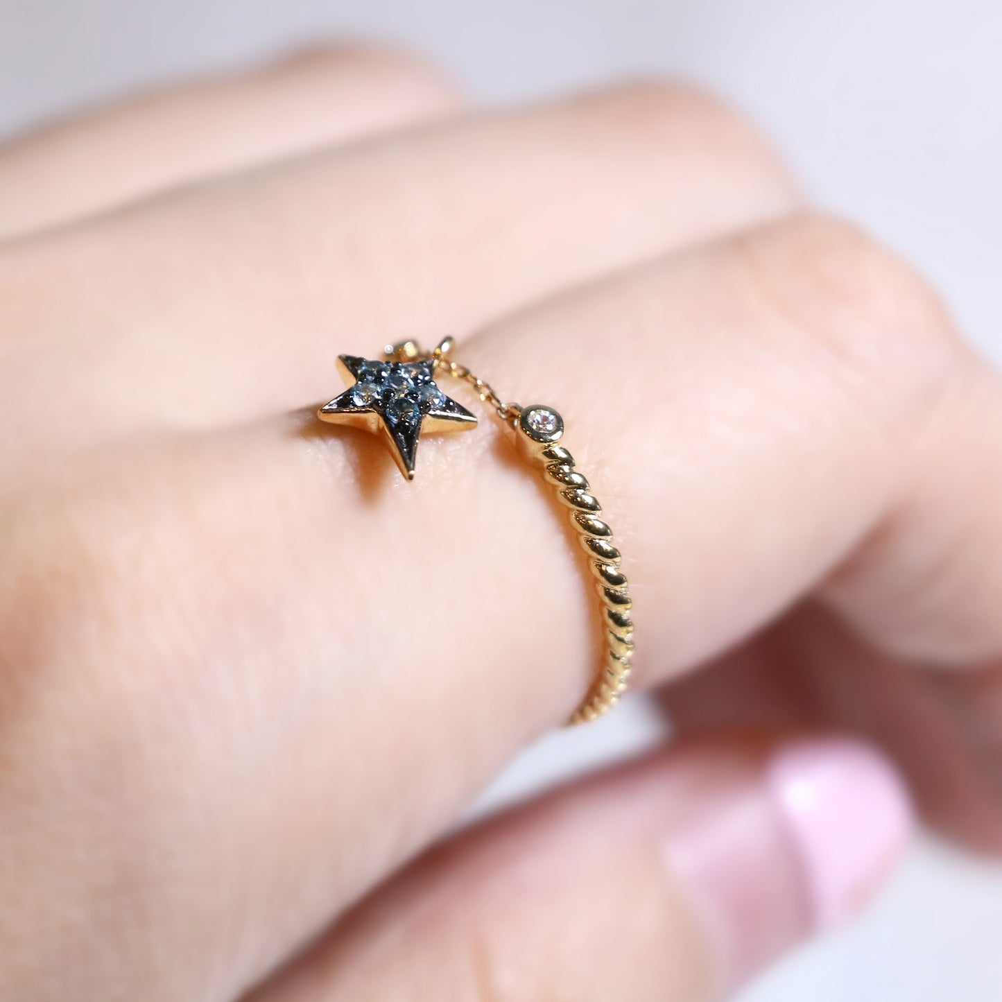 Gold Blue Topaz Star Chain Ring