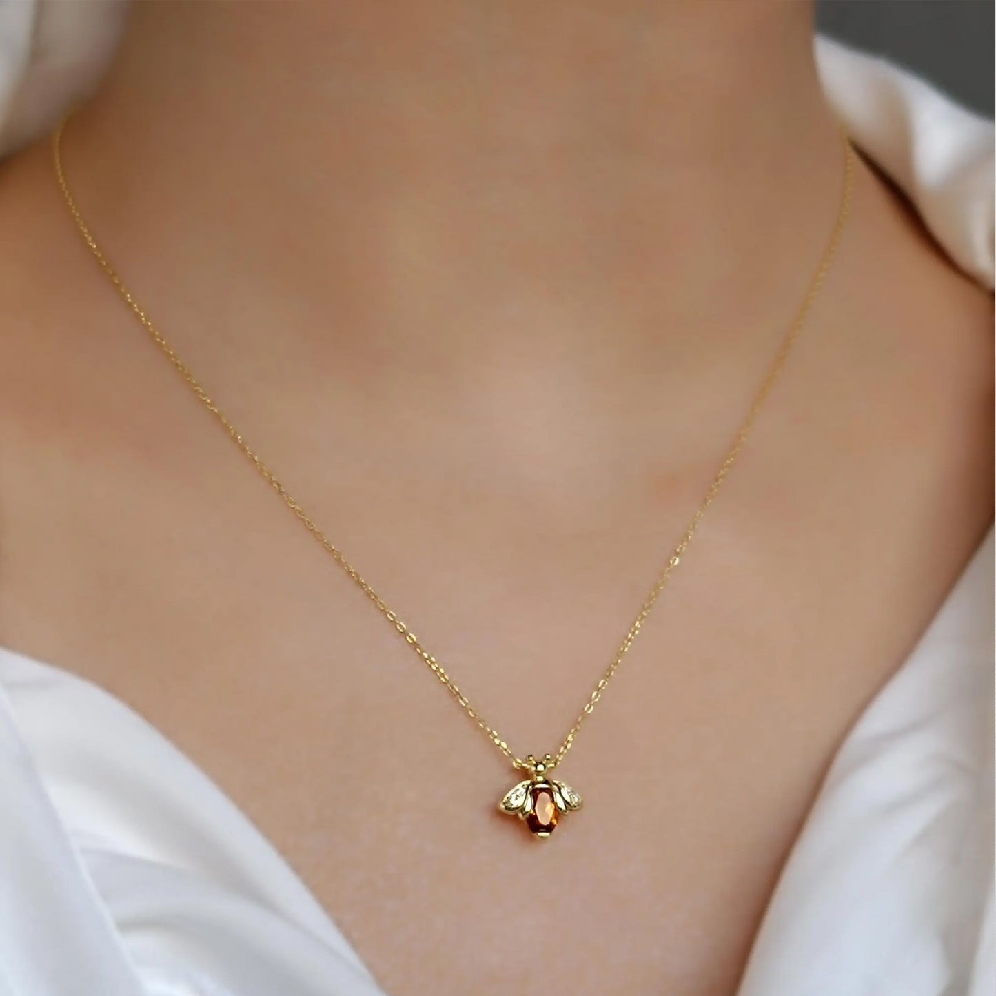 Bee Citrine Necklace (Instock)