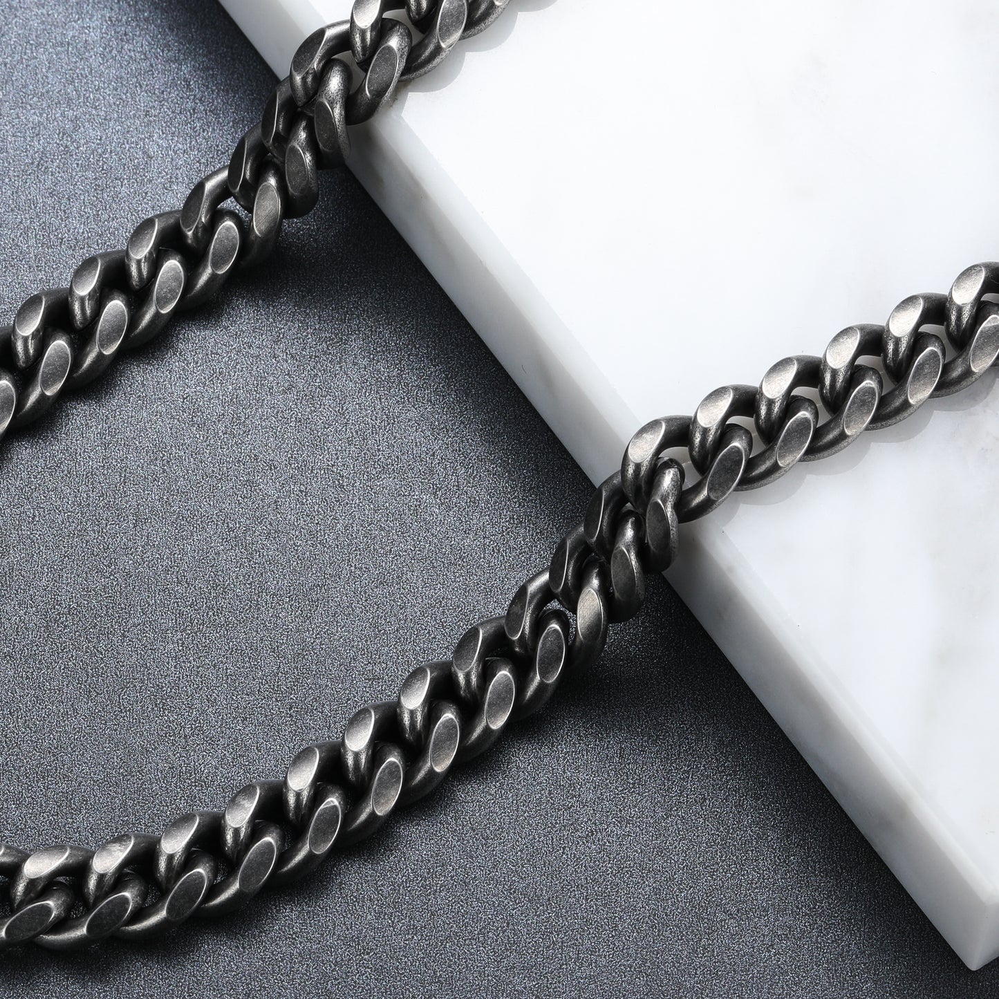 Classic Cuban Link Chain Necklace with Oxidized color (LC0001)