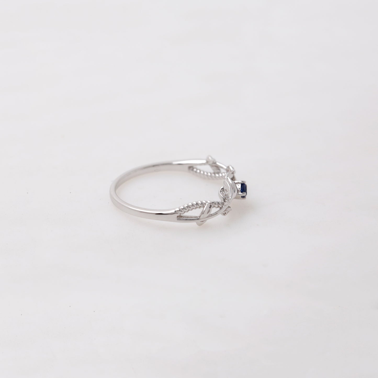 Silver Sapphire Leaf Ring