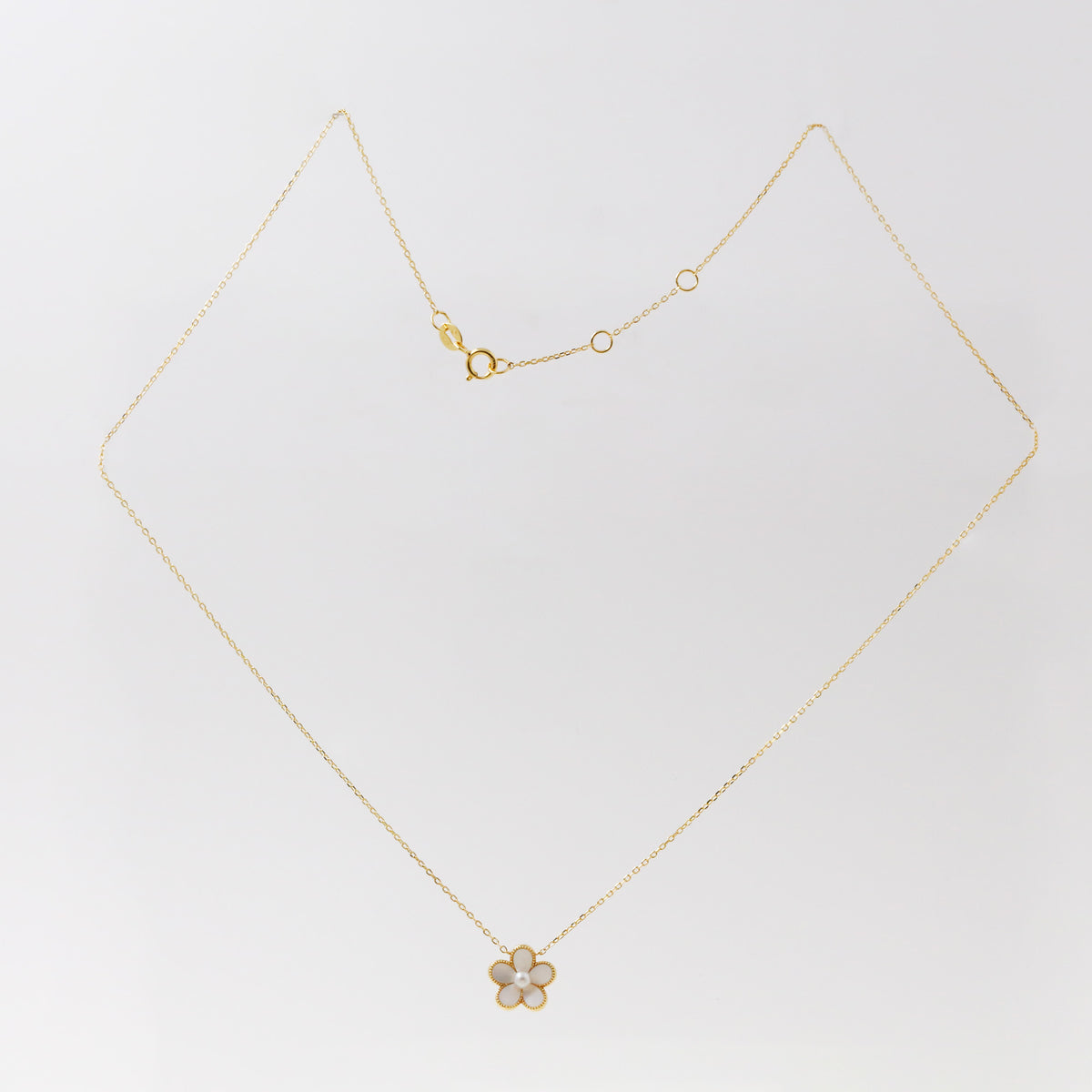 Flower White Shell Pearl Necklace